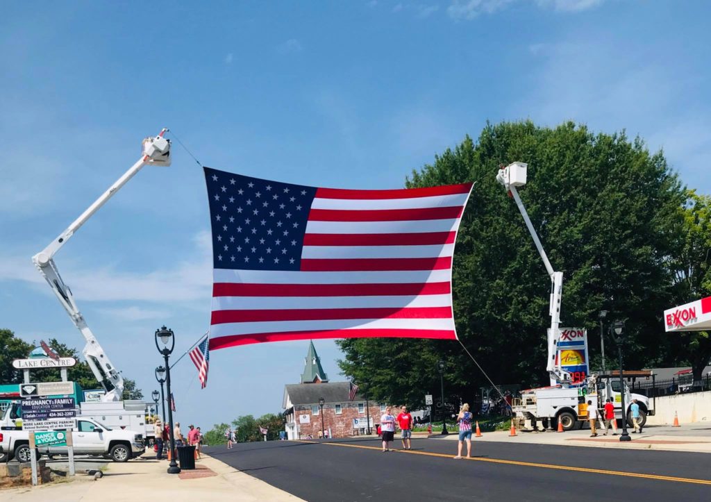 Sunday July 3rd 2 pm 4th of July Boat Parade Business 58 Bridge